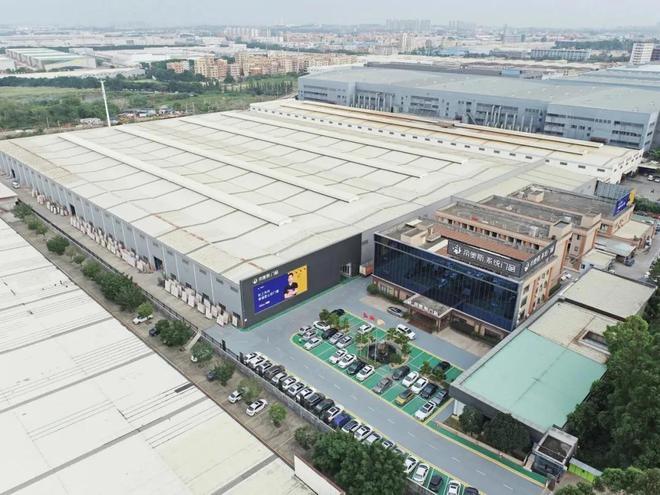 帝奥斯门窗再度荣获“铝合金门窗影响力十大品牌”双项殊荣(图5)