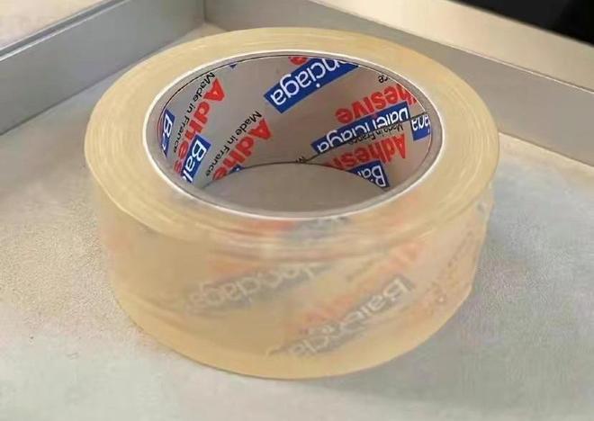 热闻巴黎世家4500元一条的半身裙被吐槽像平角短裤！客服回应：线上已下架(图4)