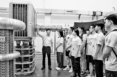 让“强国有我”的信念永驻青年心田