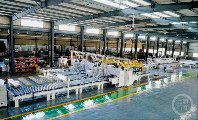 2025智博会丨20分钟铝卷变家具！西南铝智能产线刷新“中国智造”速度(图3)